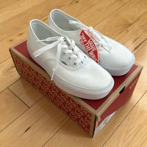Vans Authentic Platform, US7W white